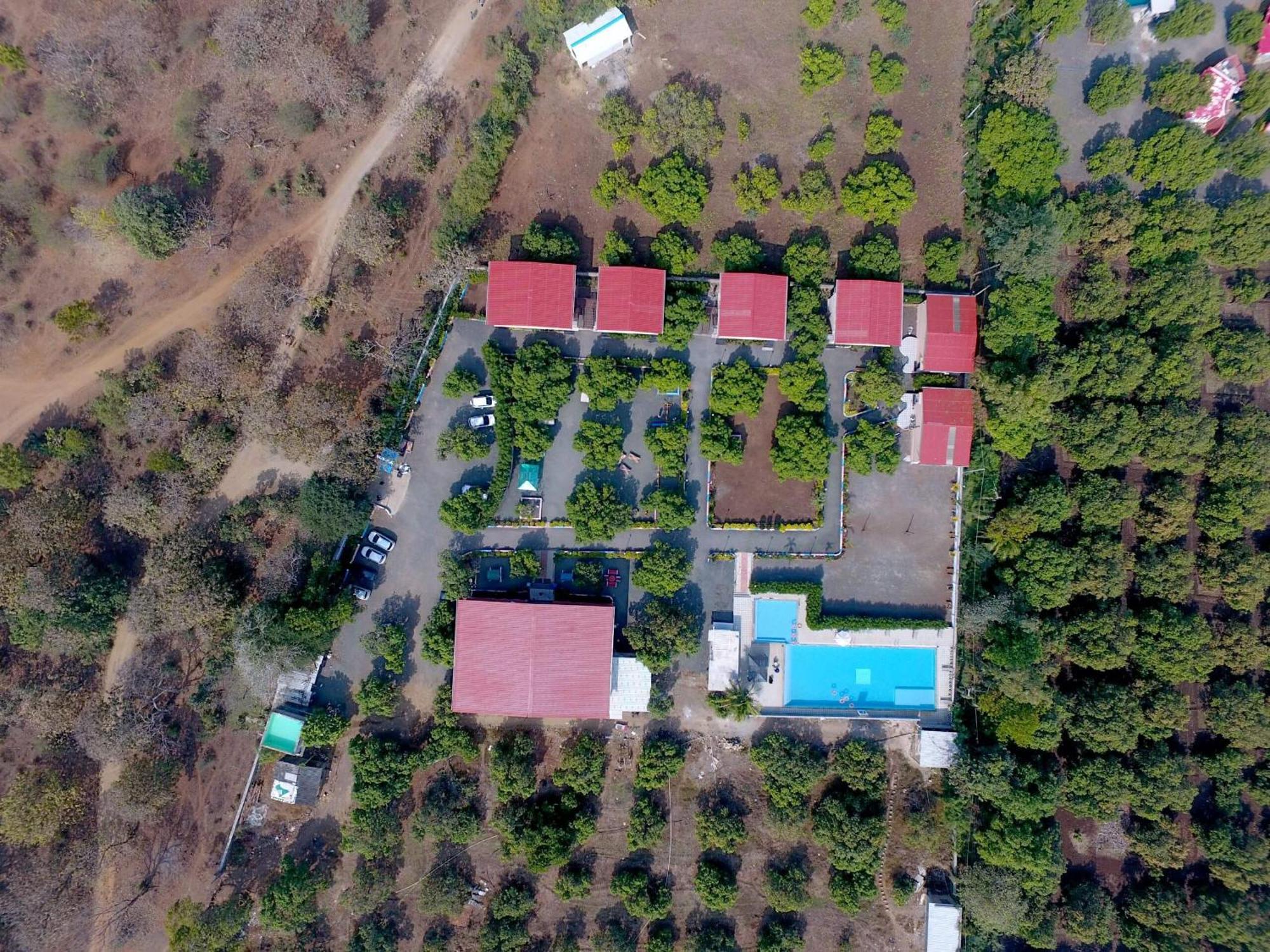 Heeran Re-Treat Resort ササン・ギル エクステリア 写真